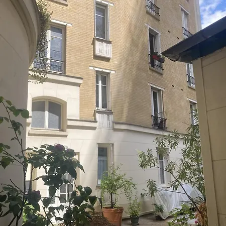 Apartment Cozy 2-room Near Montparnasse Paris